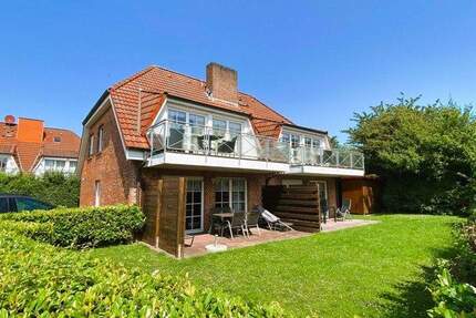 Dachgeschosswohnung mit Balkon in Hooksiel 3 zimmer