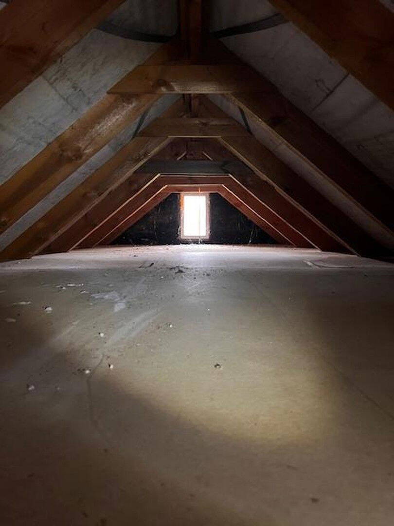 Grosses EFH, 4 Zi., 120 qm, 795 qm Grund, 1.550 € NKM 4 zimmer