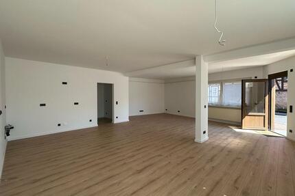 2 ZKB Helle Erdgeschoßwohnung Erstbezug nach Sanierung
