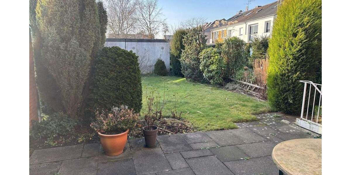 Reihenmittelhaus Krefeld Fischeln - 4 Zimmer, 92 m&sup2;, 280.000&euro; | Angebot:25212977