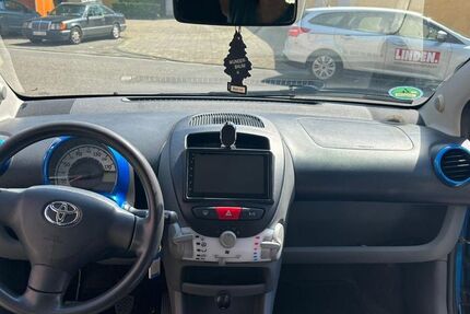 Toyota Aygo (X) 193.000 km 1.950 € Köln 50827