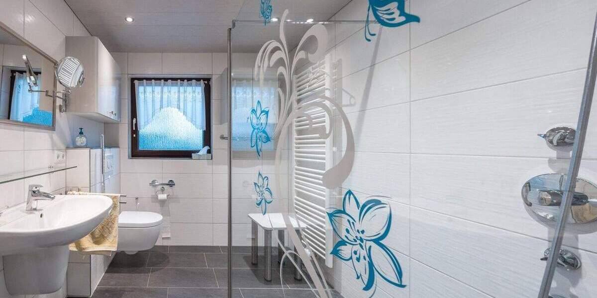 Einfamilienhaus Leutenbach-Weiler zum Stein Weiler zum Stein - 7 Zimmer, 181 m&sup2;, 729.000&euro; | Angebot:24725515