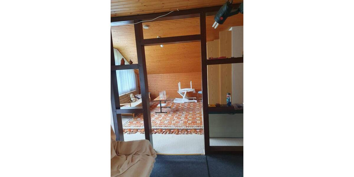 Frohes Weihnachtsfest ! Einfamilien-Wohnhaus mit Einliegerwohnung u. Garagengebäude mit Carport von Detmold-14 km von Augustdorf 1 zimmer