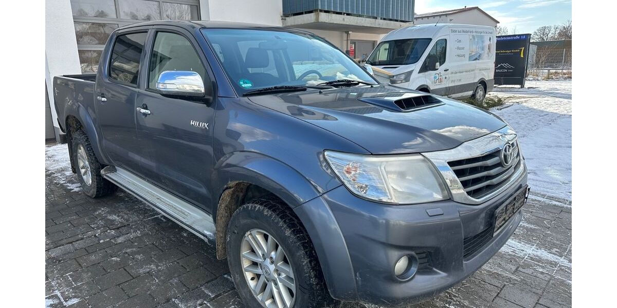 Toyota Hilux 222.000 km 16.900 &euro; München 81549