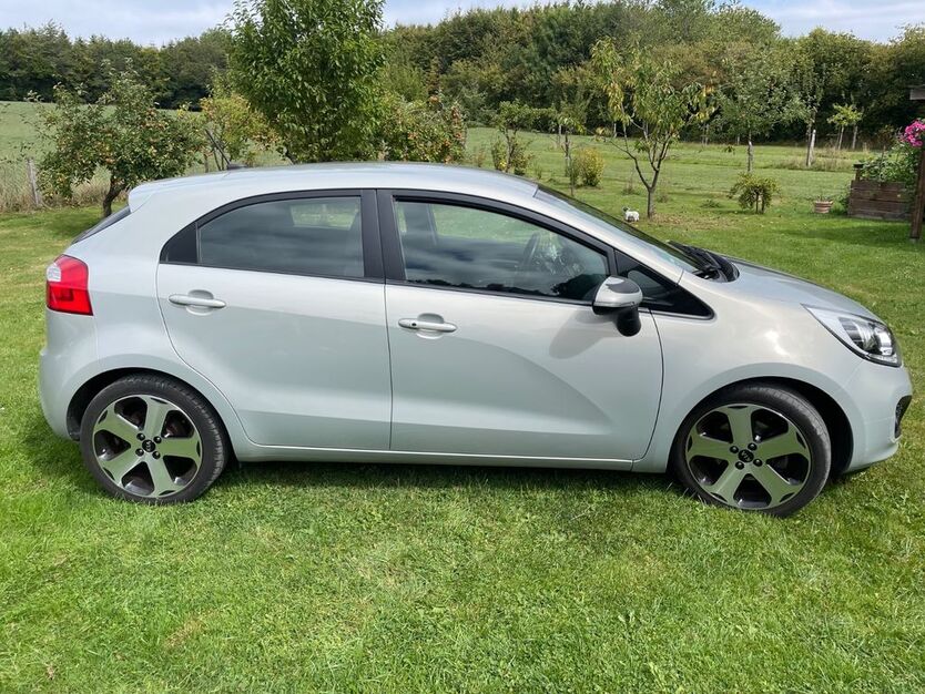 Kia Rio 99.200 km 5.999 € Halver 58553
