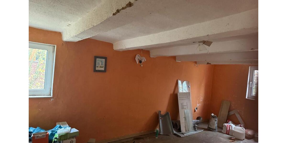 Bauernhaus, Landhaus Dörentrup - 8 Zimmer, 180 m&sup2;, 80.000&euro; | Angebot:26412500
