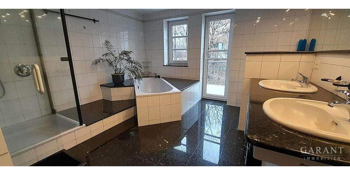 Einfamilienhaus Ochsenhausen - 7 Zimmer, 309 m&sup2;, 649.000&euro; | Angebot:25746477