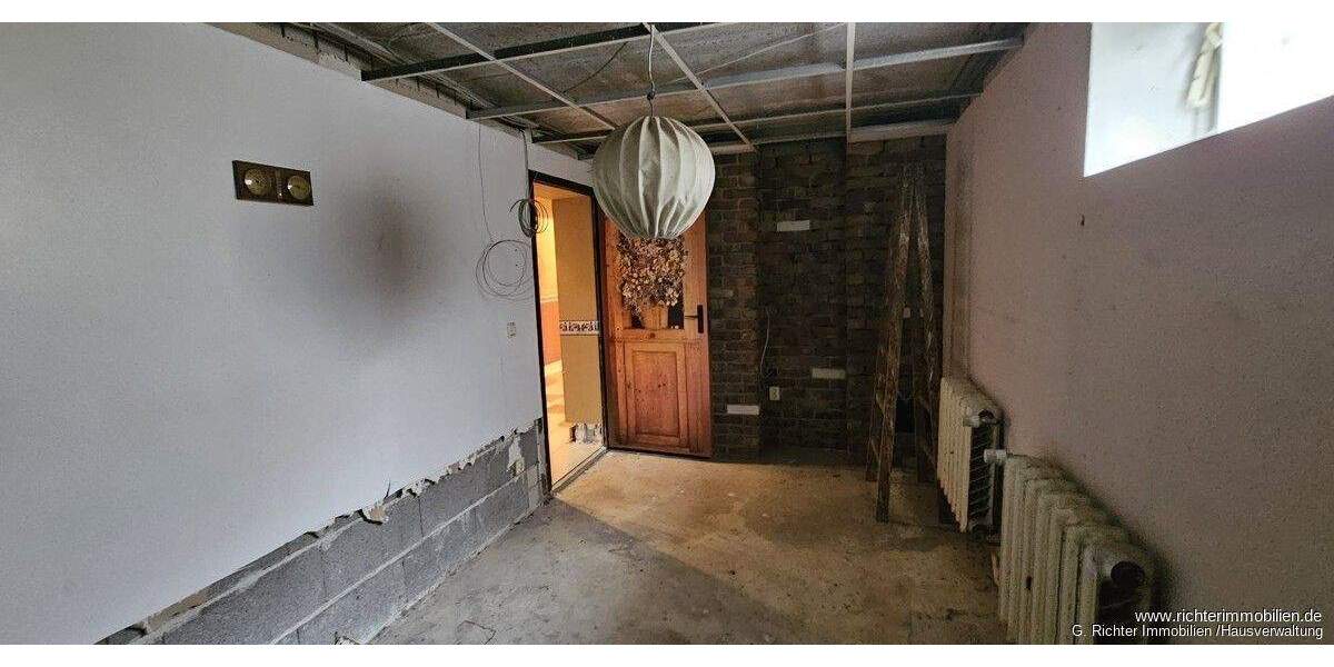 Einfamilienhaus Brand-Erbisdorf / Oberreichenbach Oberreichenbach - 7 Zimmer, 108 m&sup2;, 200.000&euro; | Angebot:25385493