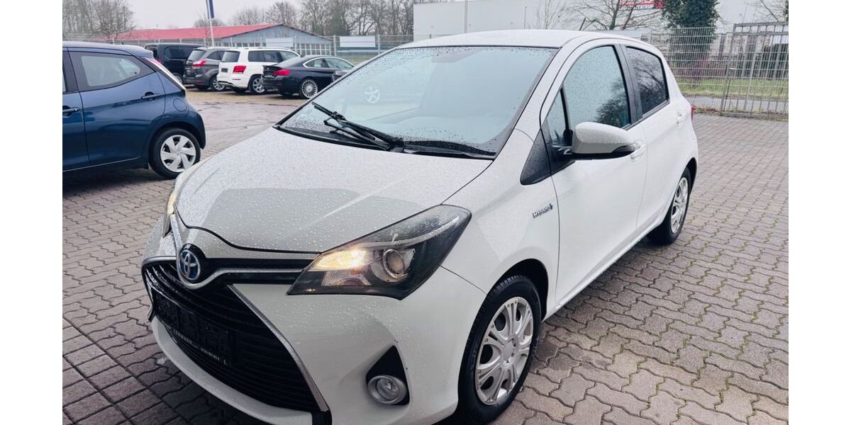 Toyota Yaris 68.000 km 9.600 &euro; Bornheim 76879