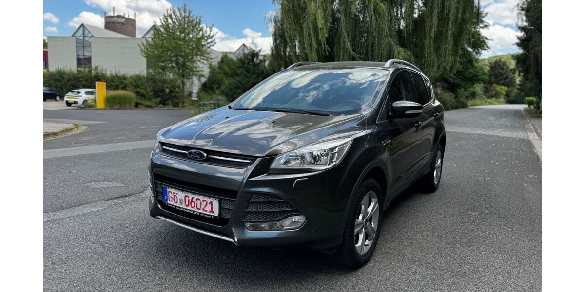 Ford Kuga 93.700 km 8.399 &euro; Nörten Hardenberg 37176