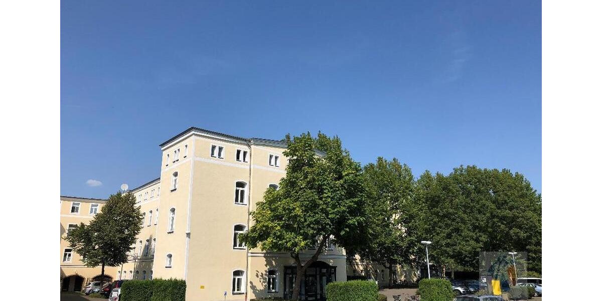 FAMILIEN AUFGEPASST!!! Schöne & geräumige 3-R-Wohnung im Ärztehaus zu vermieten 3 zimmer