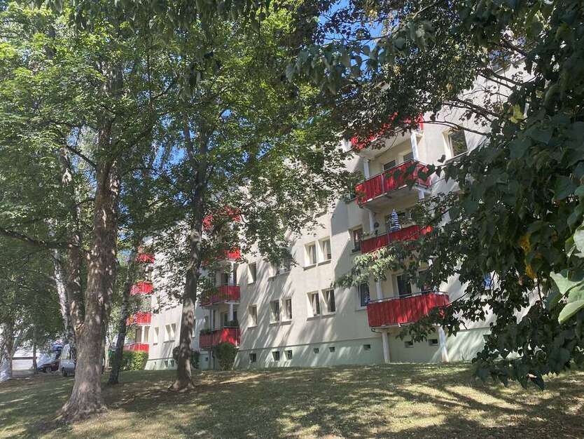 Wohnung zum Mieten in Gera 500 € 70.48 m²