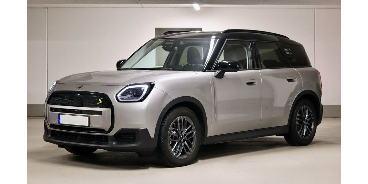 Mini Countryman SE (Cooper) 16.082 km 38.800 &euro; München 81369