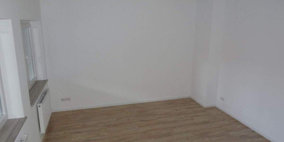 Zimmer Rathenow Rathenow West - 4 Zimmer, 145 m&sup2;, 1.160&euro; | Angebot:25665406