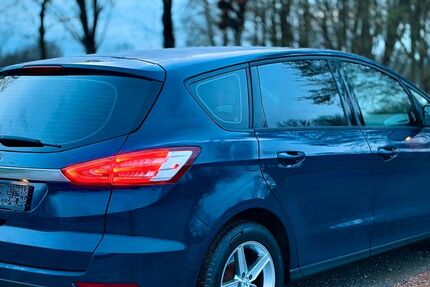 Ford S-Max 110.000 km 12.700 &euro; Düren 52351