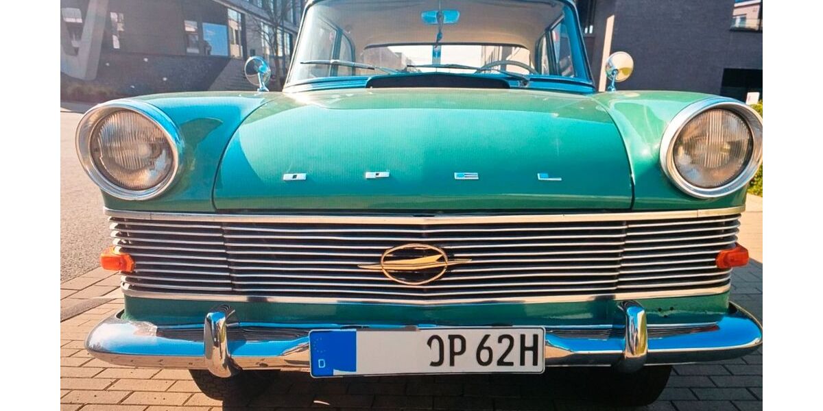 Opel Rekord 134.000 km 10.850 &euro; Bönen 59199