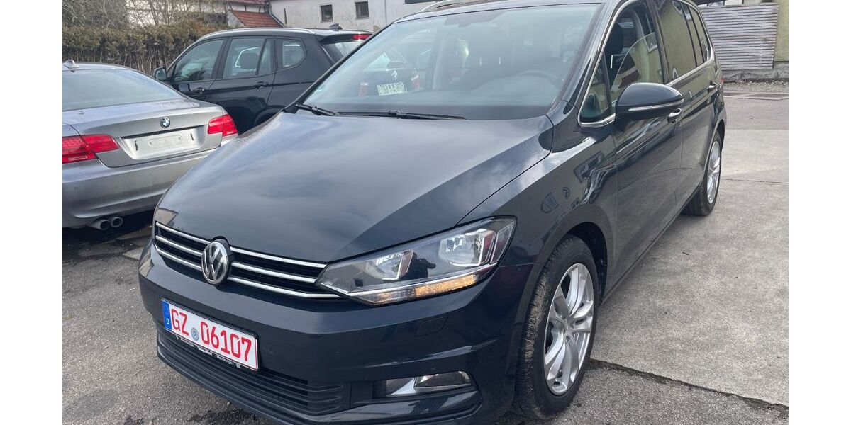 VW Touran 166.000 km 11.890 &euro; Ichenhausen-Hochwang 89335
