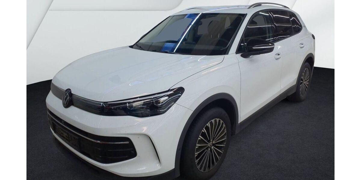 VW Tiguan 18.275 km 32.890 &euro; Meißen 01662