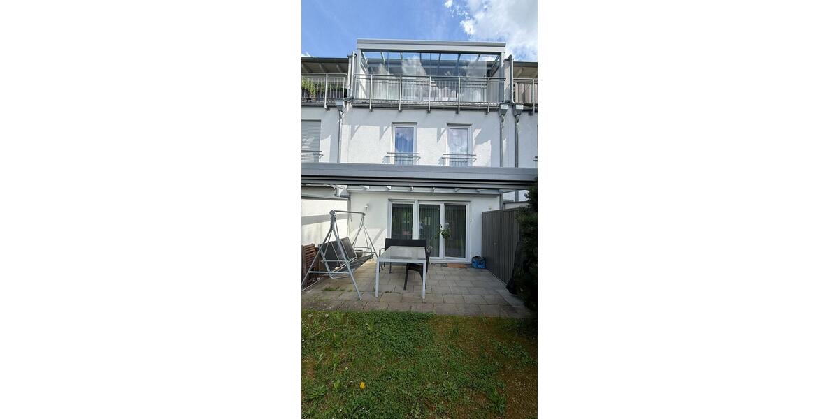 Reihenhaus München Trudering-Riem - 4 Zimmer, 170 m&sup2;, 4.500&euro; | Angebot:26675529