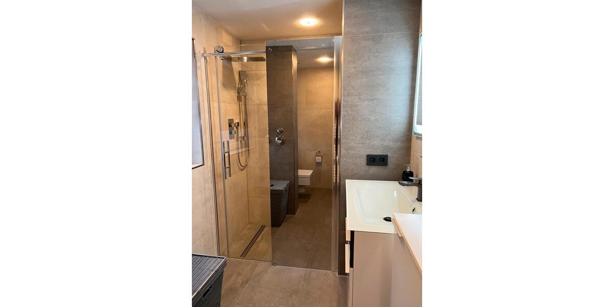 Moderne 3 -Zimmer-Wohnung mit Balkon in Heubach in zentraler Lage zimmer