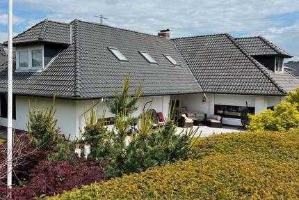 Haus Rellingen - 8 Zimmer, 300 m&sup2;, 995.000&euro; | Angebot:26701866