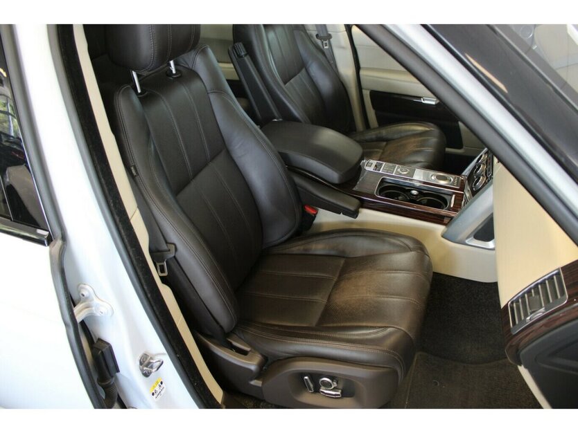 Land Rover Range Rover 4.4 SDV8 Vogue 182.940 km 27.980 € Euskirchen 53881