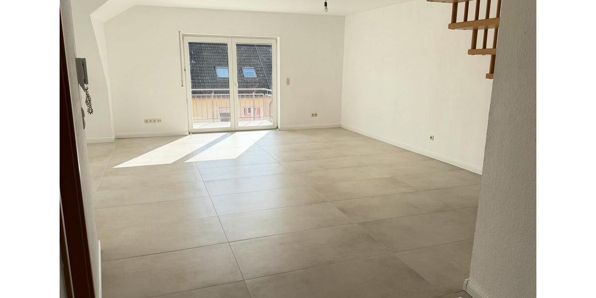 Dachgeschoßwohnung Trier Kürenz - 5 Zimmer, 148 m&sup2;, 515.000&euro; | Angebot:26322979