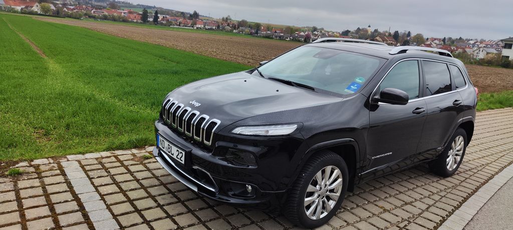Jeep Cherokee 65.590 km 18.450 &euro; Neuburg 86633