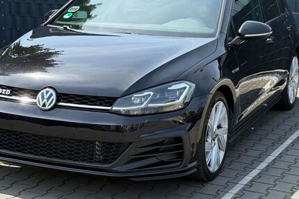 VW Golf 183.000 km 16.880 &euro; Duisburg 47138