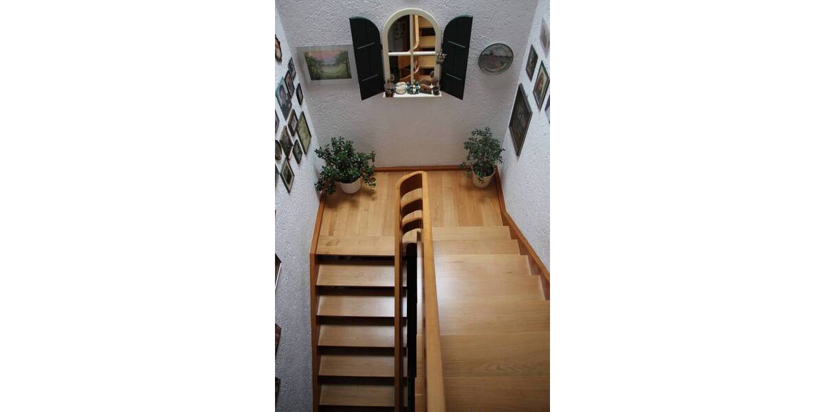 Einfamilienhaus Auerbach - 9 Zimmer, 264 m&sup2;, 599.000&euro; | Angebot:26276316