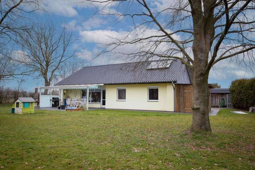 Haus zum Kaufen in Meyn 315.000 € 110 m²