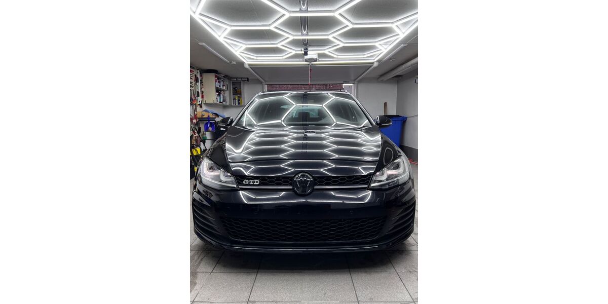 VW Golf 147.000 km 14.999 &euro; Kelheim 93309
