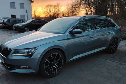 Skoda Superb 171.000 km 14.900 &euro; Hebertshausen 85241