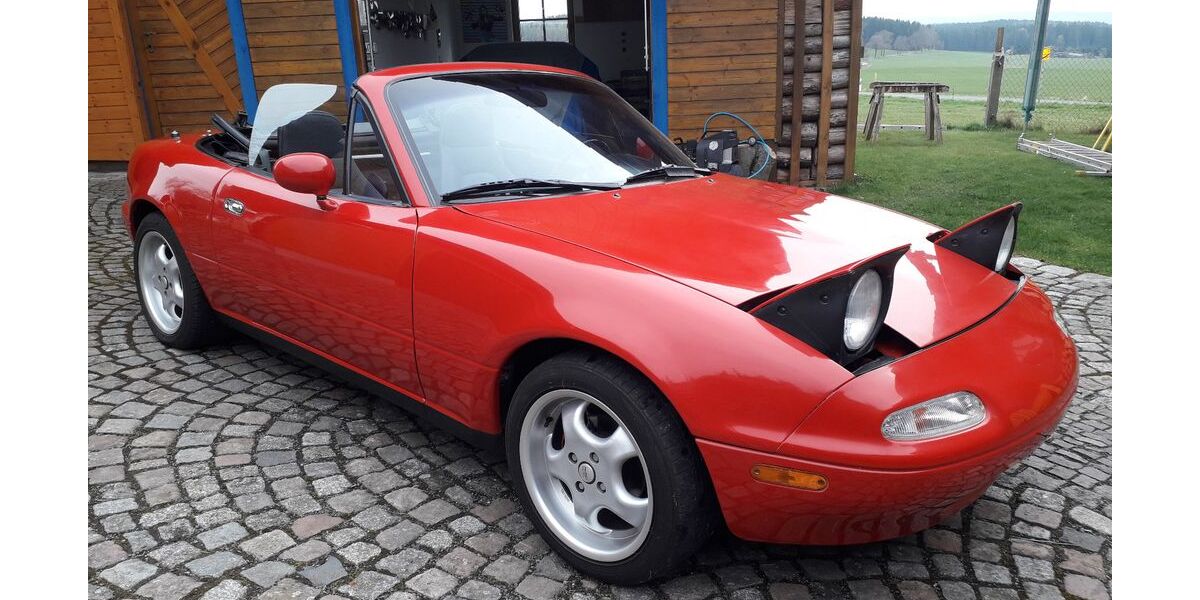 Mazda MX-5 92.505 km 11.490 &euro; Treuen 08233