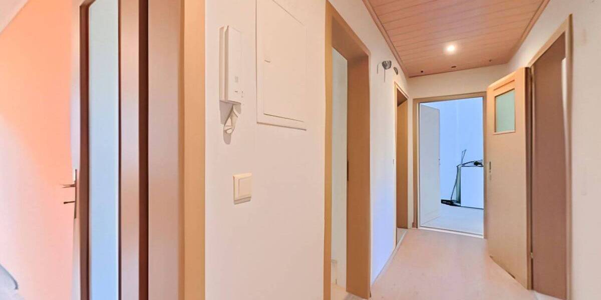 Etagenwohnung Zeitz - 4 Zimmer, 68 m&sup2;, 45.000&euro; | Angebot:26768276