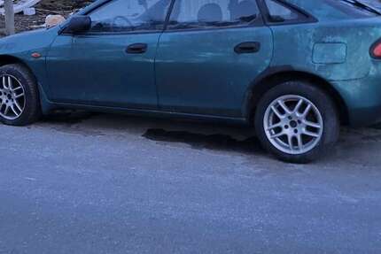 Mazda 323 195.000 km 500 &euro; München 81829