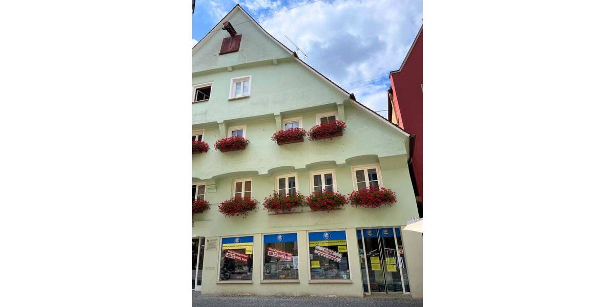 Seltenes Angebot - Ladengeschäft in 1A-Lage in der Nördlinger Fußgängerzone mit ca. 300m² 6 zimmer