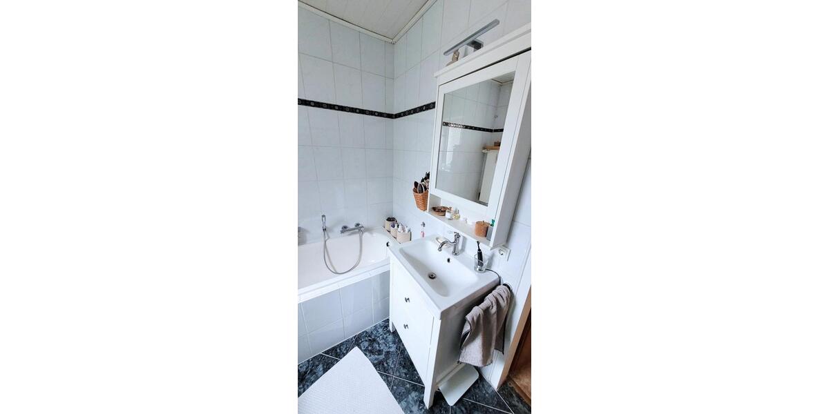Erdgeschoßwohnung Saarlouis - 3 Zimmer, 120 m&sup2;, 1.200&euro; | Angebot:26388761