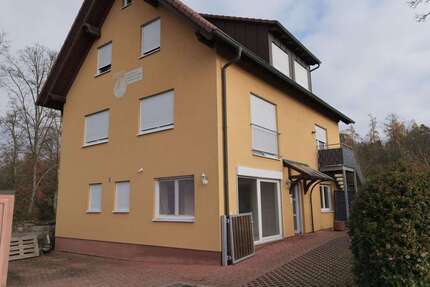 Haus zum Mieten in Großheubach 1.400 € 276 m² 12 zimmer