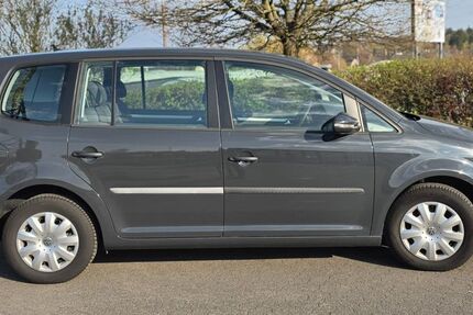 VW Touran 59.683 km 10.500 &euro; Bonn 53123