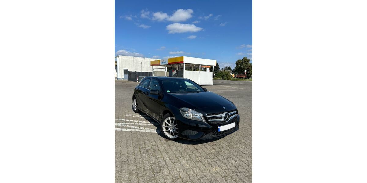 Mercedes-Benz A 180 184.800 km 9.999 &euro; Berlin 13059