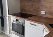 Teilmöblierte hochwertige Wohnung befristet zu vermieten!