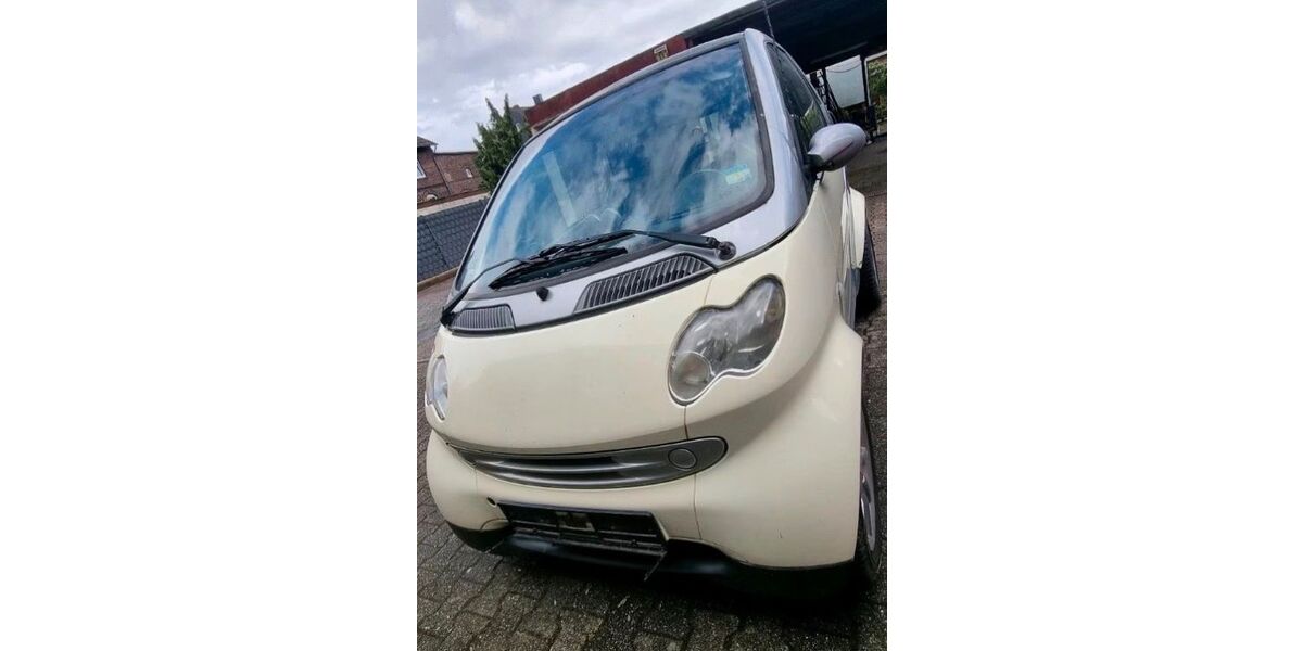 Smart ForTwo 126.000 km 1.490 &euro; Recklinghausen 45661
