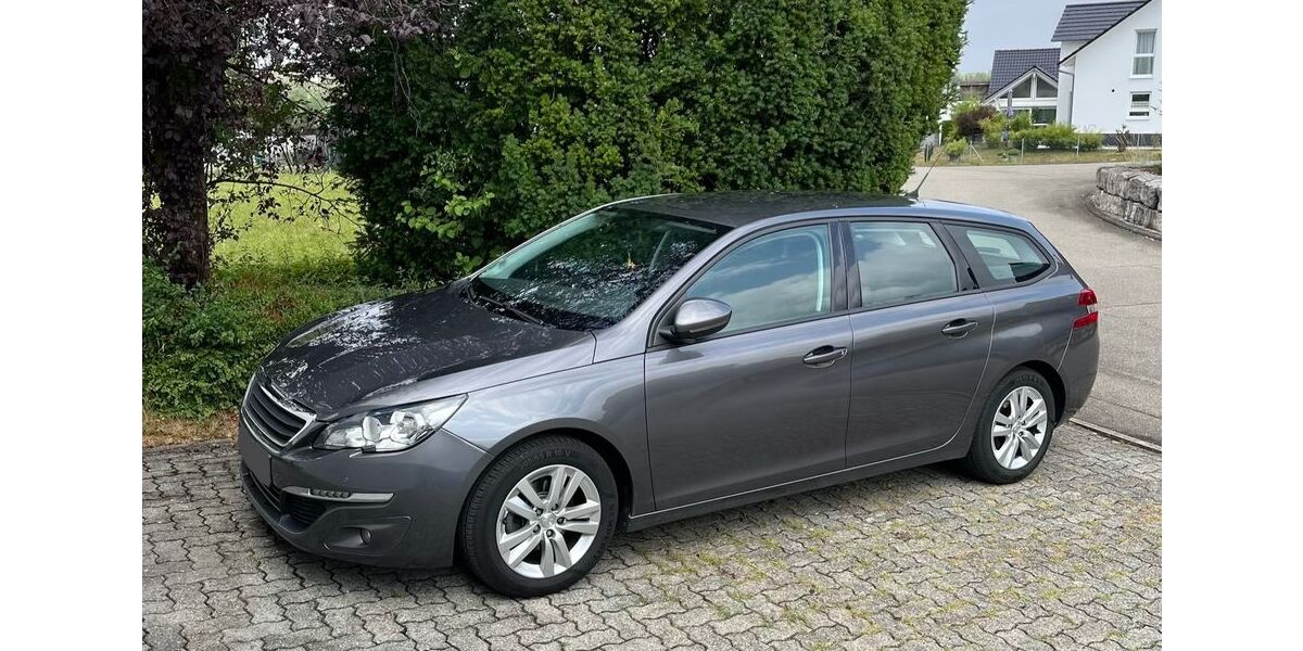 Peugeot 308 106.000 km 6.999 &euro; Bisingen 72406