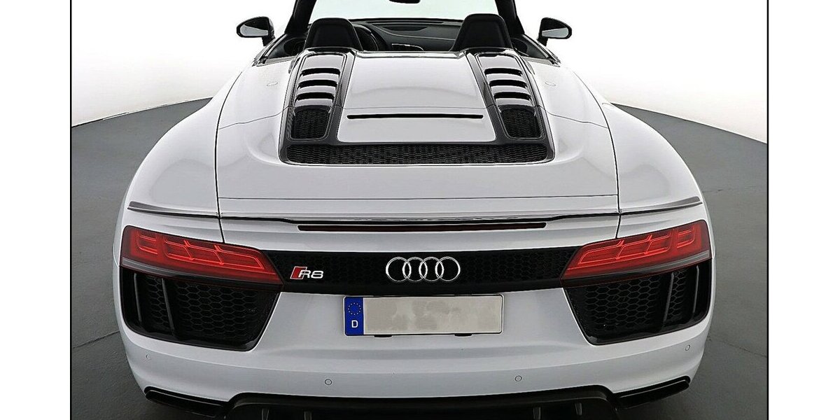 Audi R8 5.2 FSI quattro Spyder 36.100 km 119.990 &euro; Stade 21682
