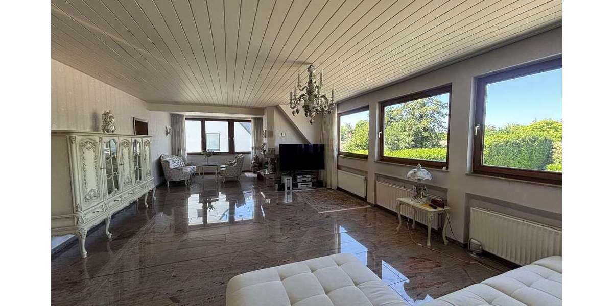 Etagenwohnung Düsseldorf Stadtbezirk 5 - 3 Zimmer, 140 m&sup2;, 1.390&euro; | Angebot:27097149