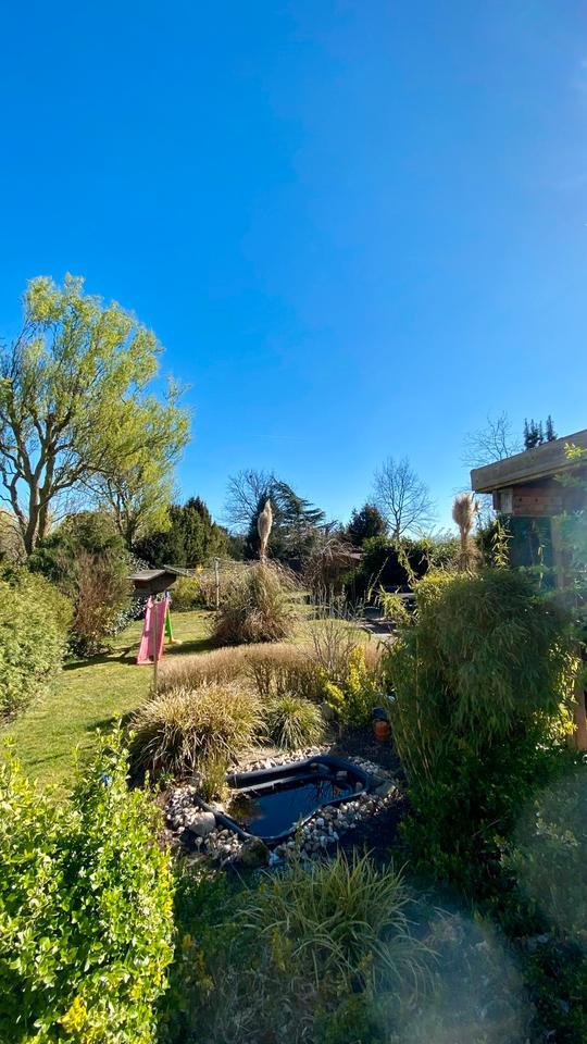 Haushälfte mit großem Garten - Frei ab 01.09.2025