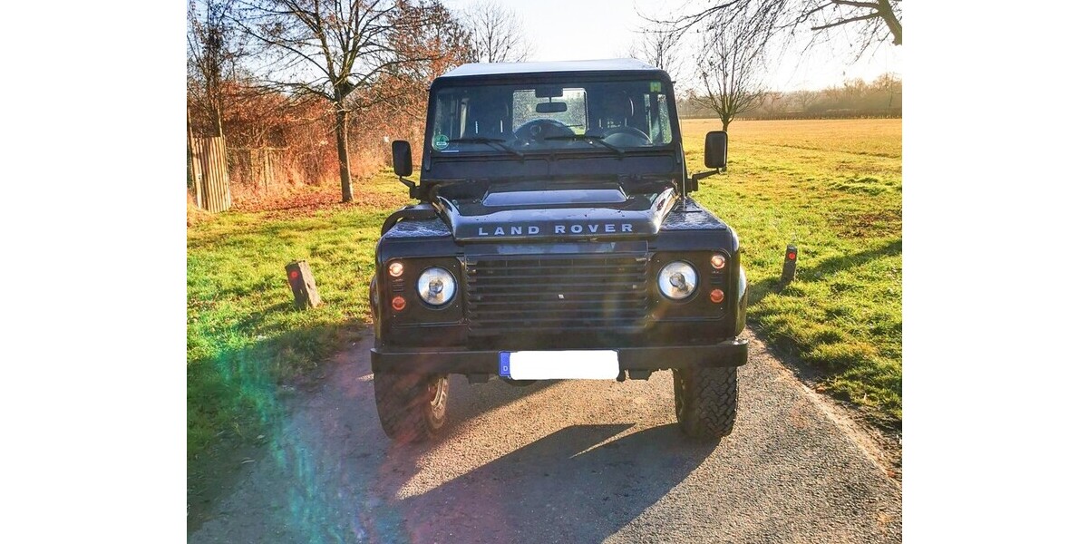 Land Rover Defender 100.000 km 45.000 € Dienheim 55276