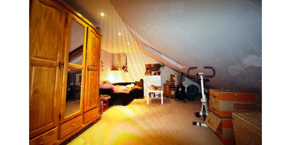 Dachgeschoßwohnung Neu Wulmstorf - 5 Zimmer, 130 m&sup2;, 275.000&euro; | Angebot:24841841