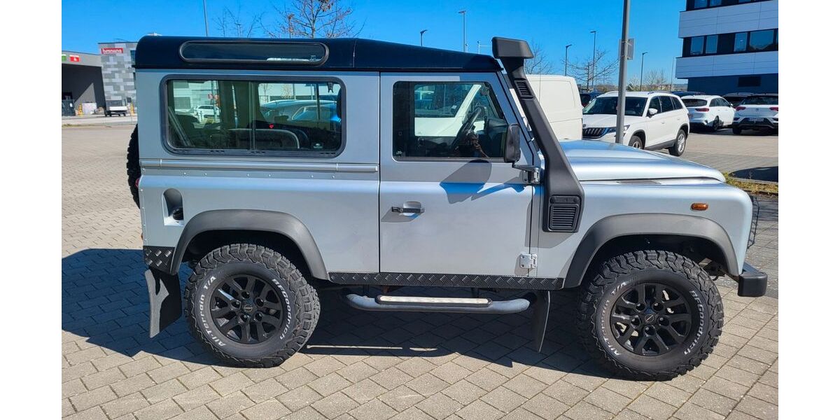 Land Rover Defender 133.000 km 38.900 &euro; STUTENSEE 76297